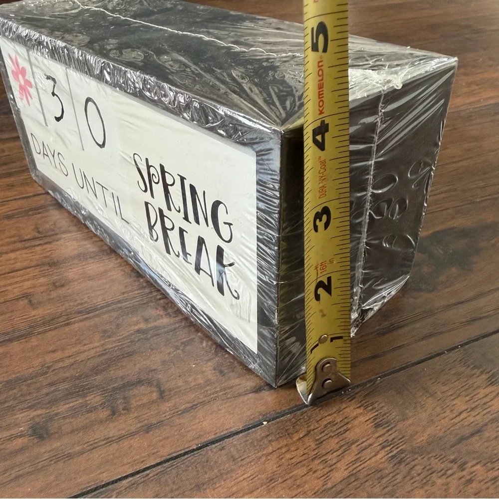 Countdown Block Calendar - Picture 4 of 6